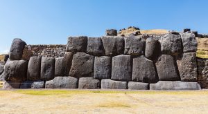 Sacsayhuamán,_Cusco,_Perú,_2015-07-31,_DD_27